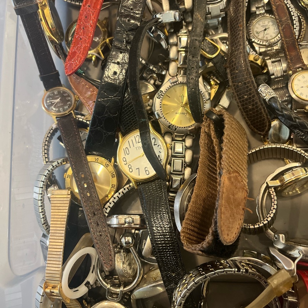 Assorted Watches Collection - Picture 4 of 12